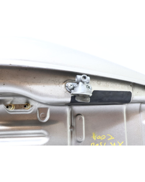 Yamaha XVS 1300A Midnight Star, bränsletank