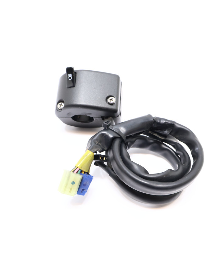 Yamaha XVS 1300A Midnight Star, omkopplare vänster