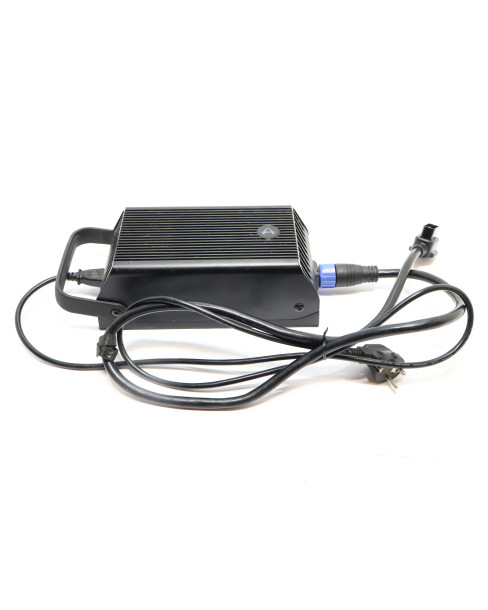 NIU MQi GT, batteriladdare