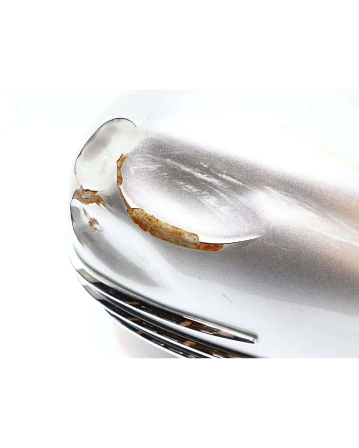 Yamaha XV 1900A Midnight Star, bränsletank