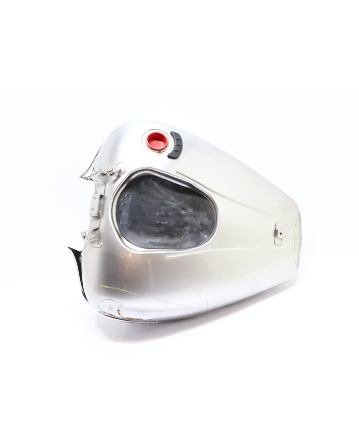 Yamaha XV 1900A Midnight Star, bränsletank