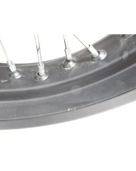 Aprilia SX 125, bakfälg