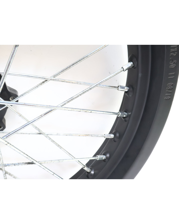 Aprilia SX 125, framfälg