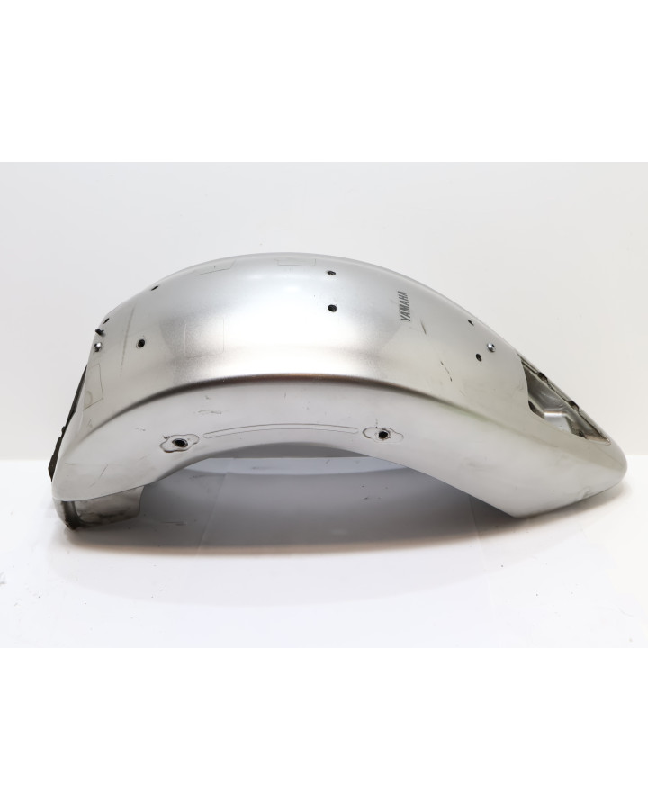 Yamaha XV 1900A Midnight Star, bakskärm