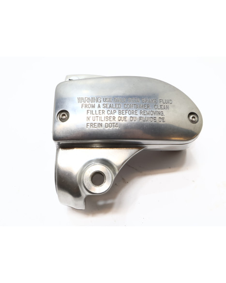 Yamaha XV 1900 Midnight Star, bromscylinder fram