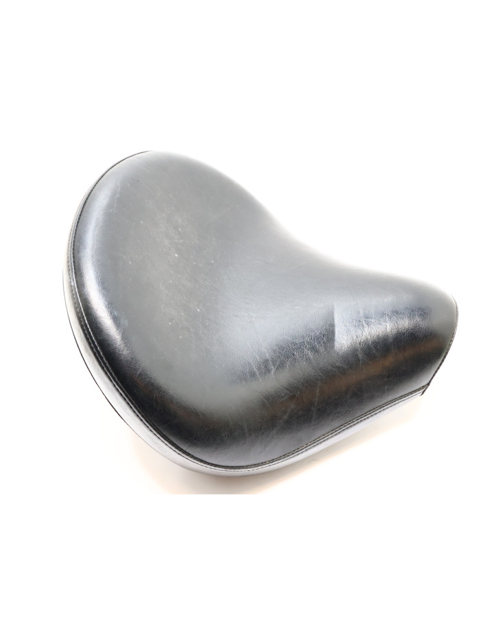 Yamaha XVS 1100A Dragstar, sadel