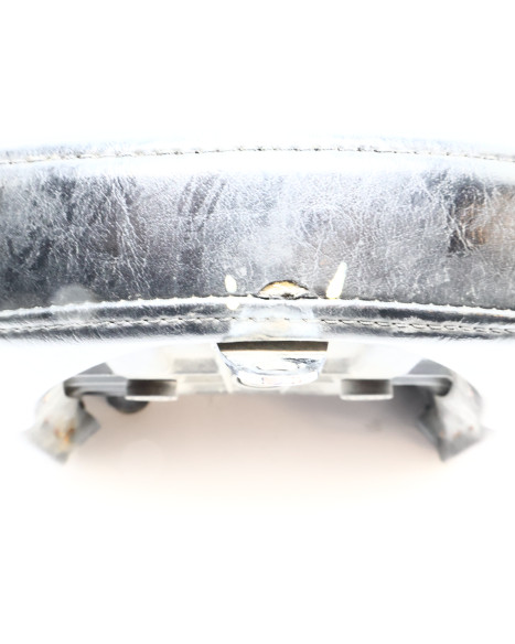 Yamaha XVS 1100A Dragstar, sadel