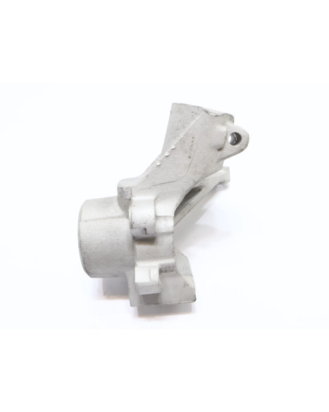 Microcar Virgo/MC1/MC2, spindelhus höger