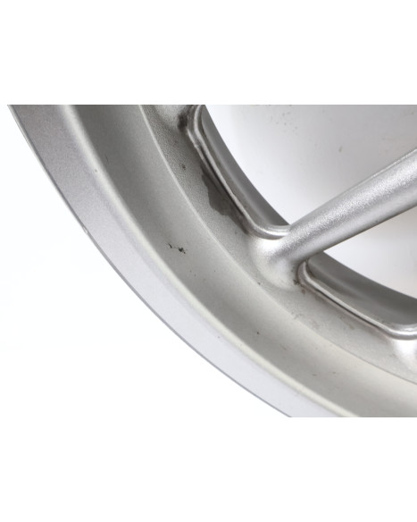 Yamaha XV 1900A Midnight Star, framfälg