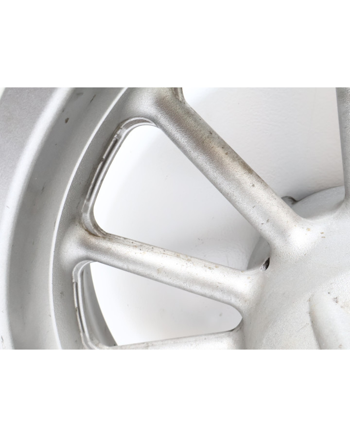 Yamaha XV 1900A Midnight Star, framfälg