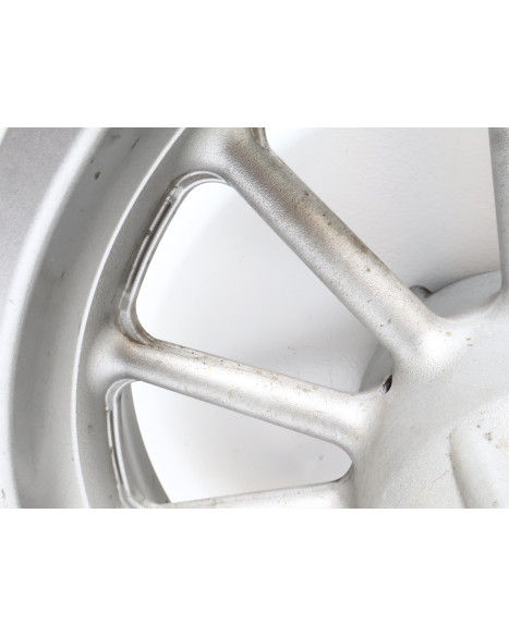 Yamaha XV 1900A Midnight Star, framfälg