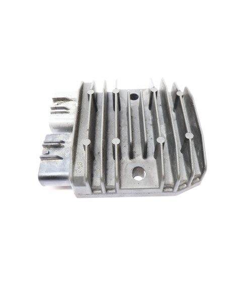 Harley-Davidson Street 750, voltregulator