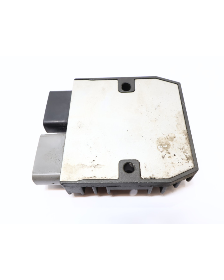 Harley-Davidson Street 750, voltregulator