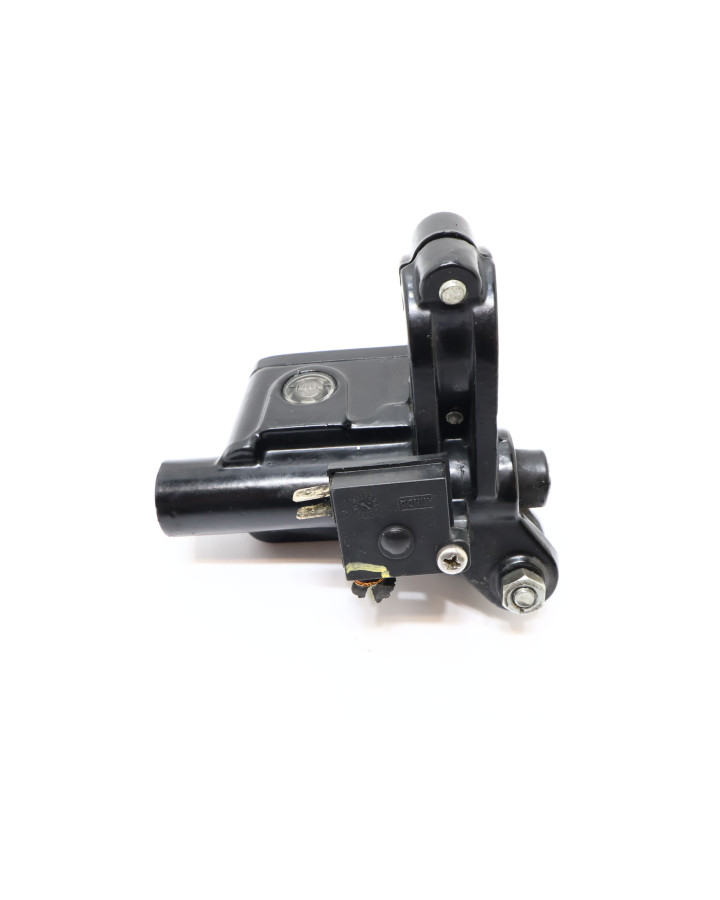 Harley-Davidson Street 750, bromscylinder fram