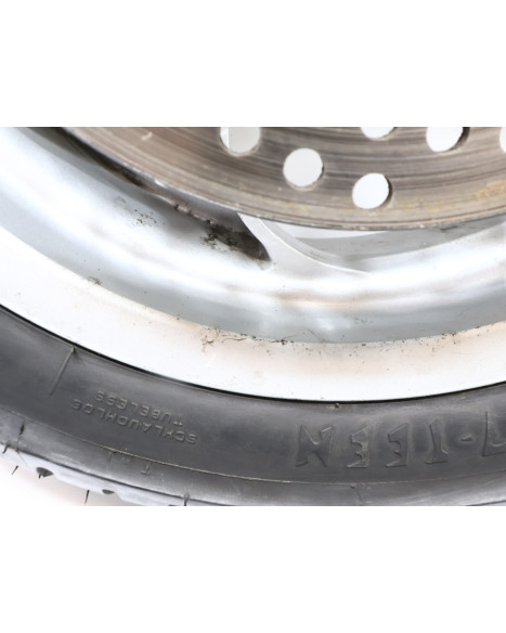 Kymco Grand Dink 250, bakhjul