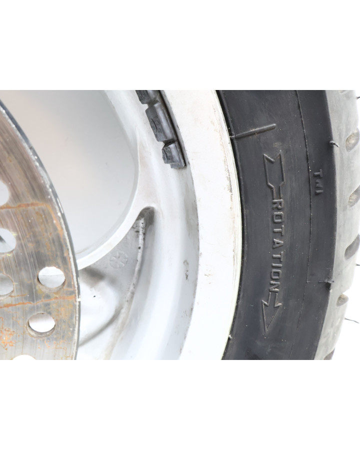 Kymco Grand Dink 250, bakhjul