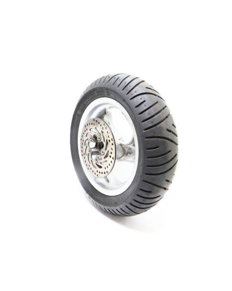 Kymco Grand Dink 250, bakhjul