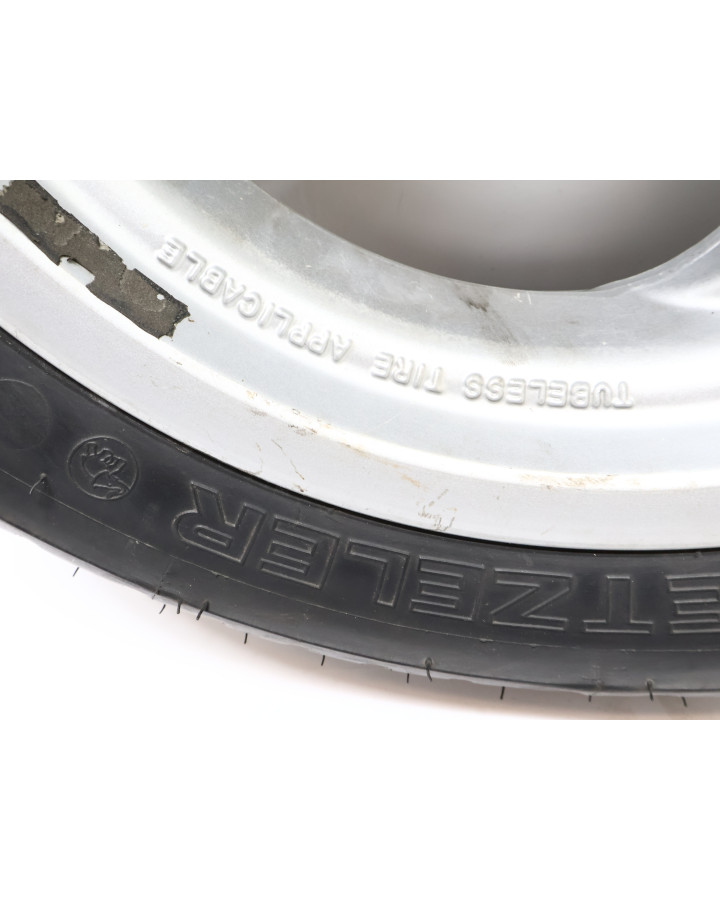 Kymco Grand Dink 250, bakhjul