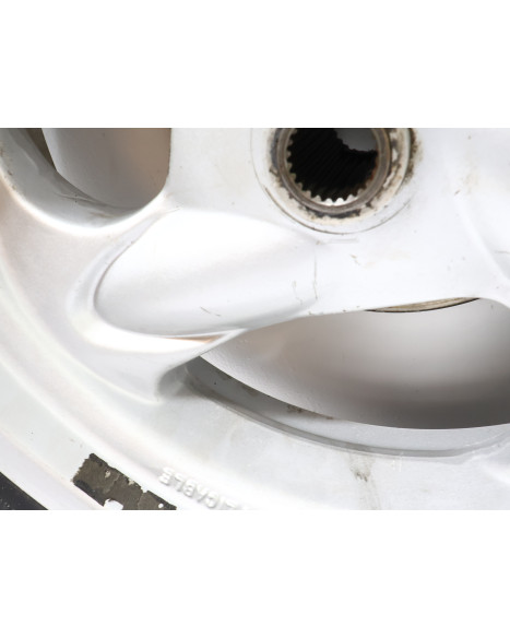 Kymco Grand Dink 250, bakhjul