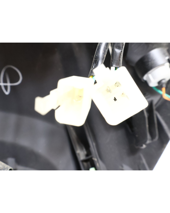 Puegeot Kisbee, frontkåpa komplett