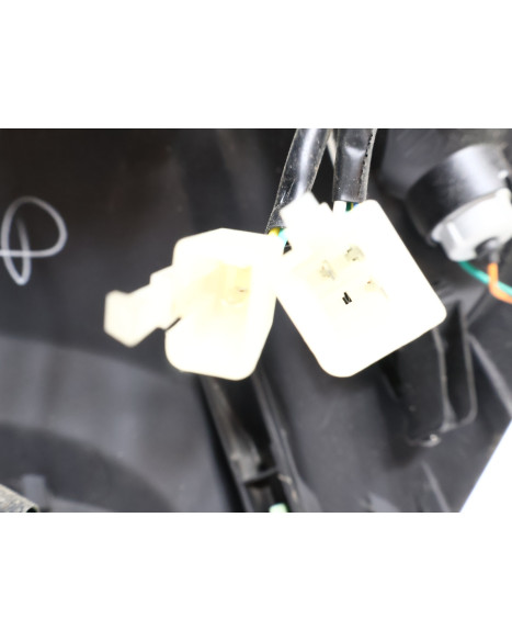 Puegeot Kisbee, frontkåpa komplett