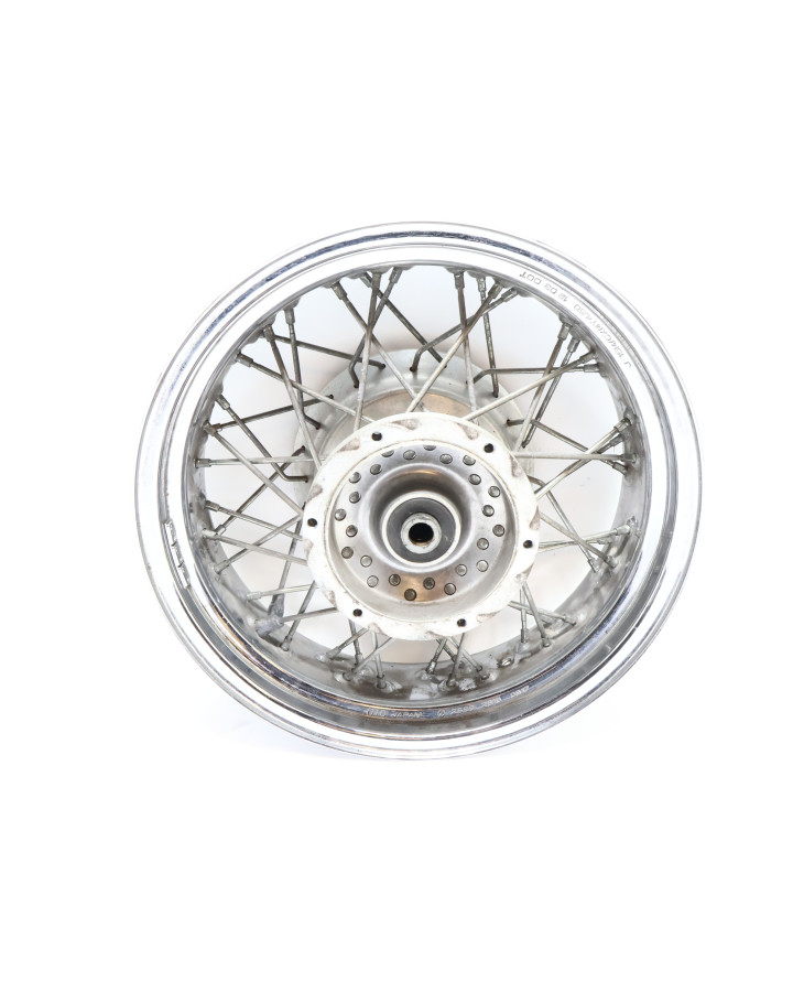 Yamaha XVS 1100 Dragstar, bakfälg