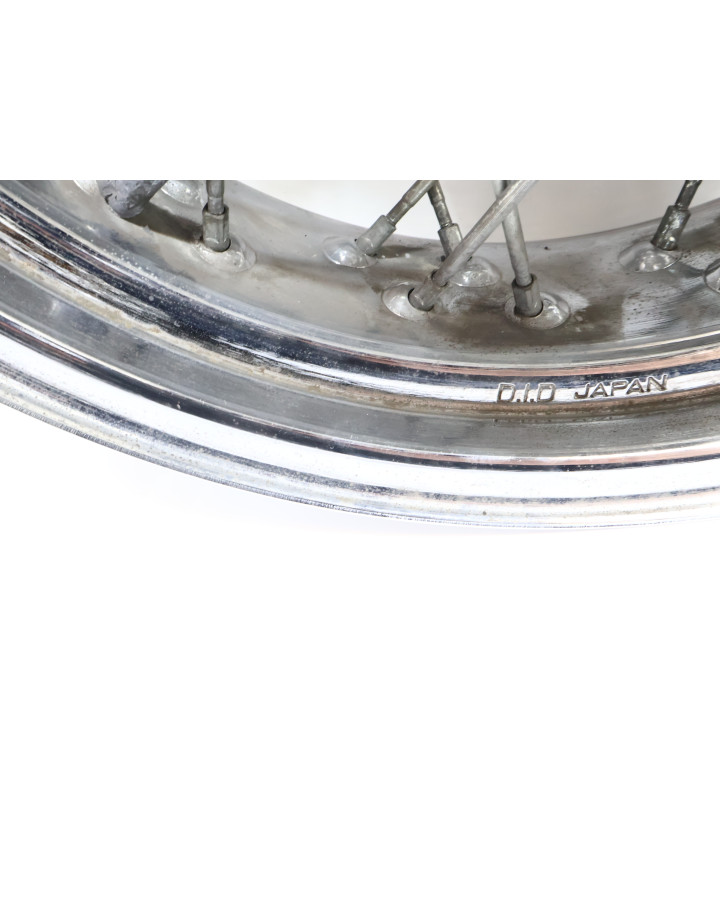 Yamaha XVS 1100 Dragstar, bakfälg