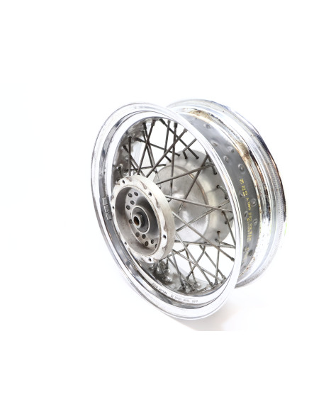 Yamaha XVS 1100 Dragstar, bakfälg