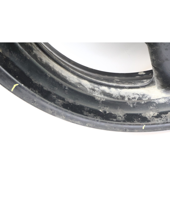 Suzuki GSX-R750, bakfälg