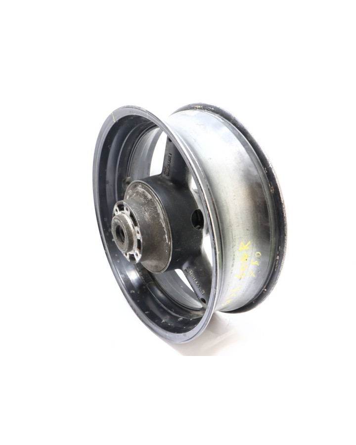 Suzuki GSX-R750, bakfälg