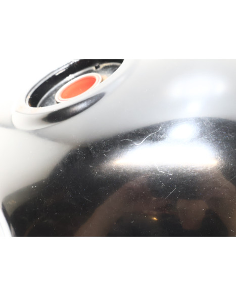 Suzuki GSF 1200S Bandit, bränsletank