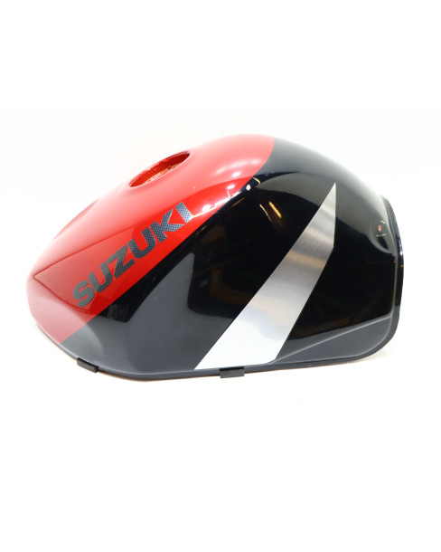 Suzuki GSX-R600, bränsletank