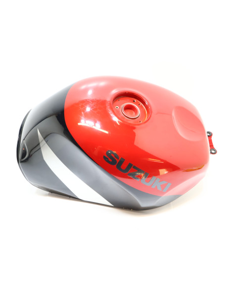 Suzuki GSX-R600, bränsletank