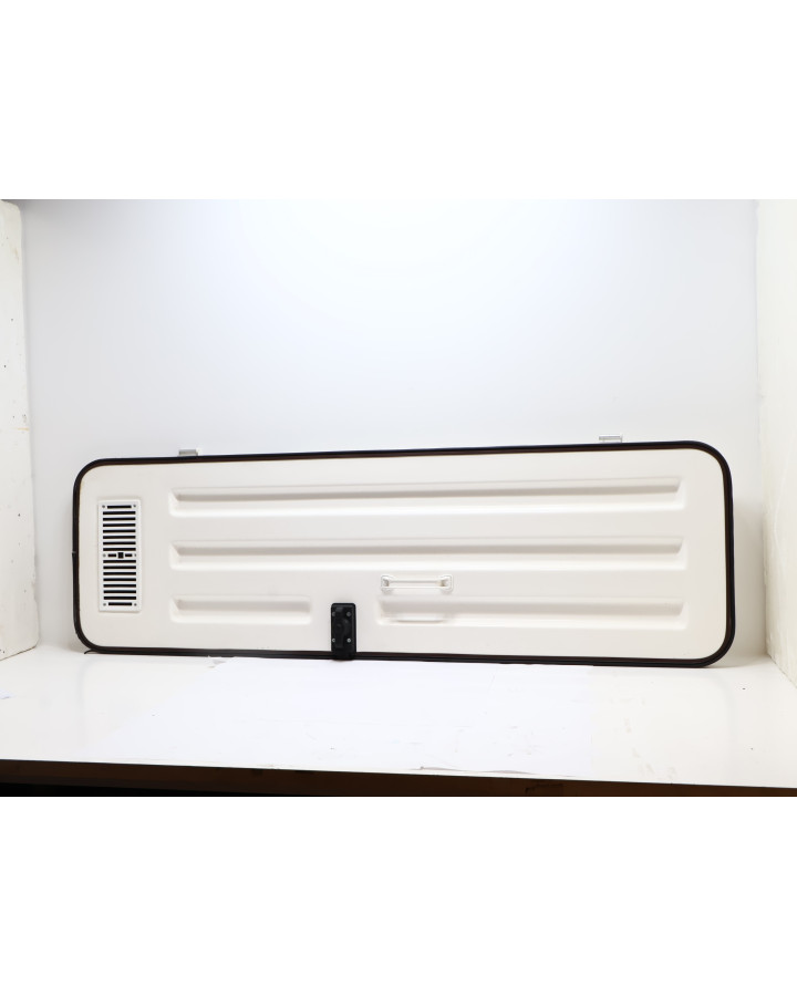 Fritidsvagnen, dörr