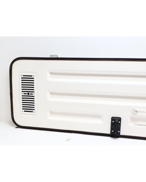 Fritidsvagnen, dörr