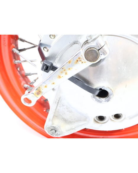 Honda VT600 Shadow, bakfälg