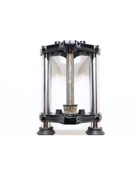 Harley-Davidson Street 750, framgaffel