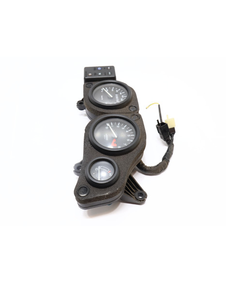 Honda XRV750 Africa Twin, hastighetsmätare