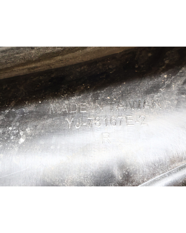 Rieju MRT/Drac, bakre sidokåpa höger