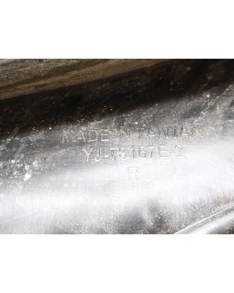 Rieju MRT/Drac, bakre sidokåpa höger