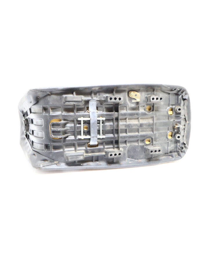 Honda XRV750 Africa Twin, sadel