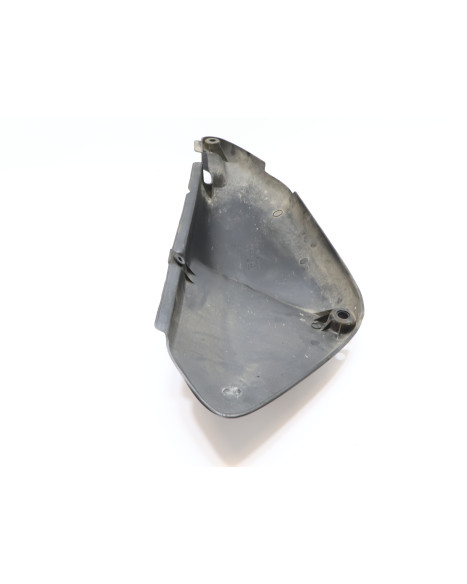 Honda XRV750 Africa Twin, bakre sidokåpa höger