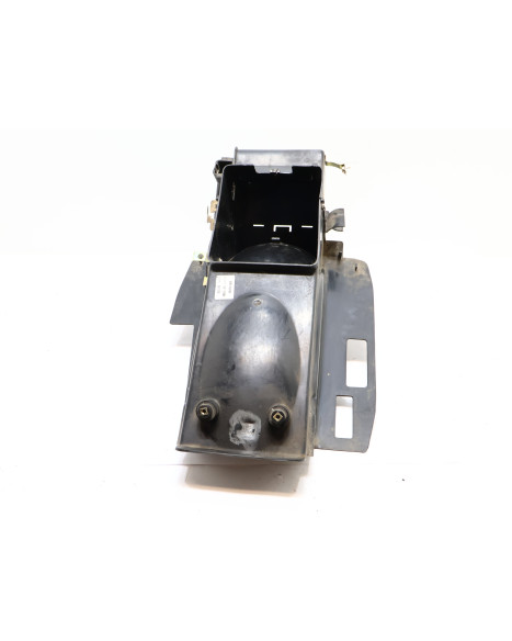 Honda XRV750 Africa twin, batterilåda/inre stänkskärm