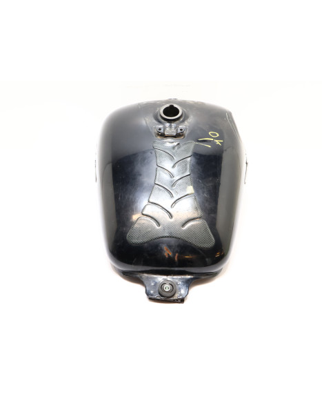 Honda VT750 Shadow, bränsletank