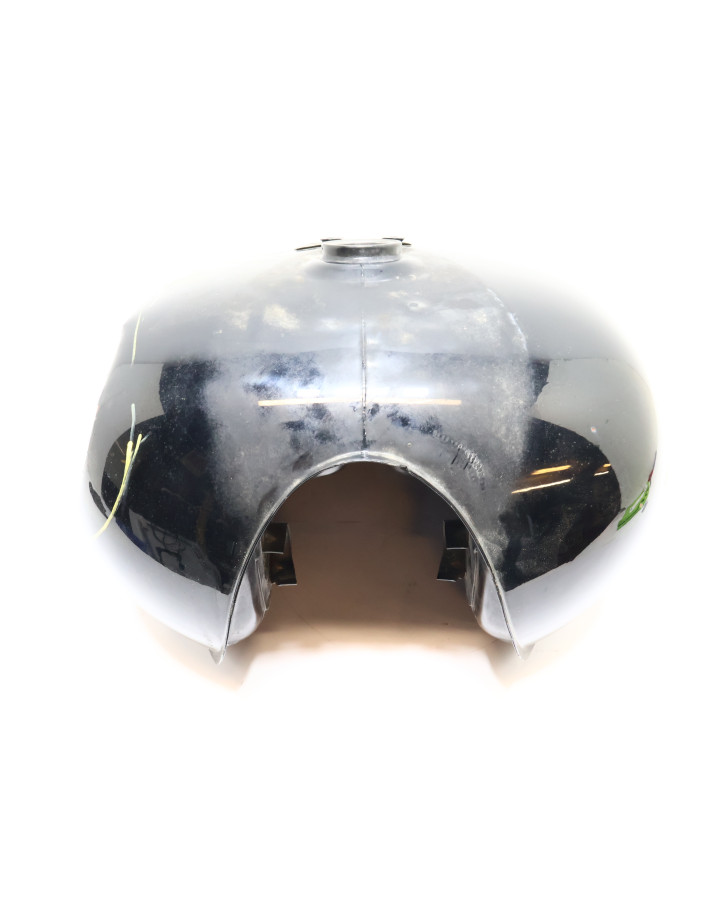 Honda VT750 Shadow, bränsletank