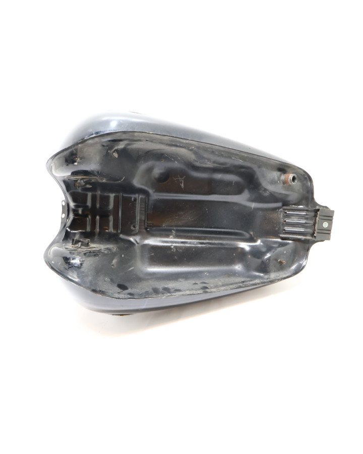 Honda VT750 Shadow, bränsletank