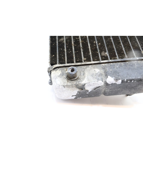 Honda XRV750 Africa Twin, kylare höger