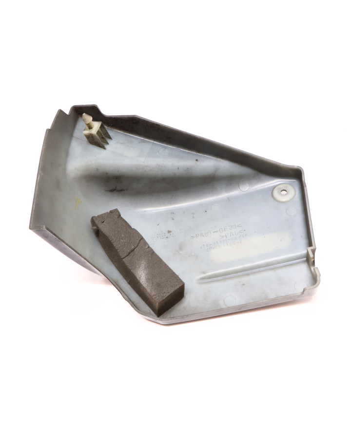 Yamaha XVS 650A Dragstar, sidokåpa höger