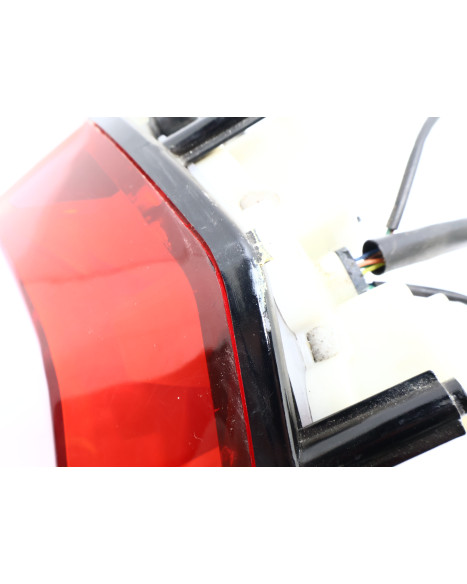 Peugeot Speedfight 4, baklykta LED