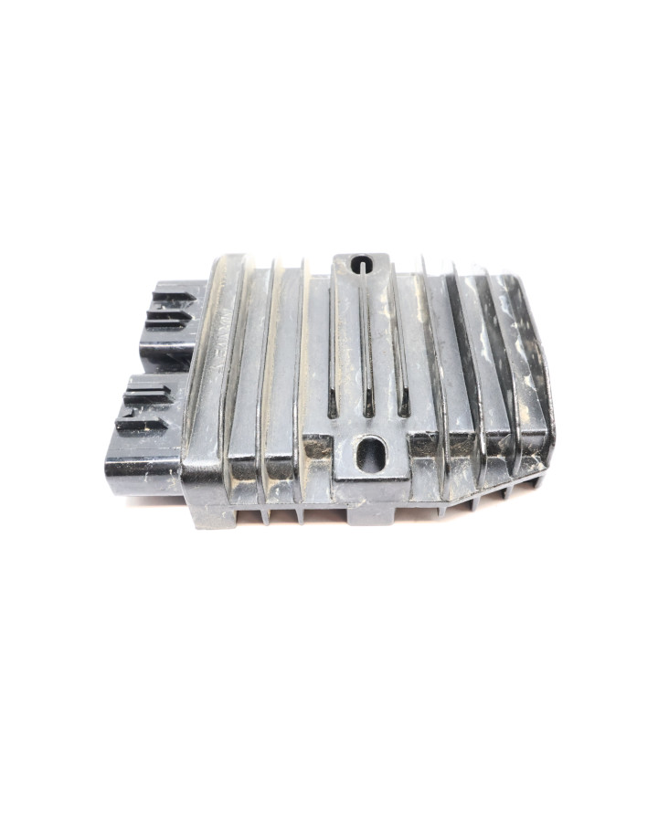 Linhai 500D Promax, voltregulator